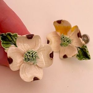 Vintage 60's Spring Floral Fairy Cottage Coquette MOD Ballet Screw Back Earrings